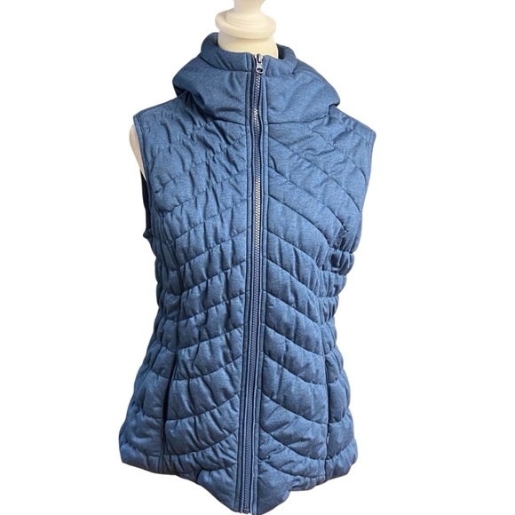 Chico’s Puffer Quilted Hooded Vest Size S Blue Full Zip Pockets Outdoor Fall - Picture 2 of 13